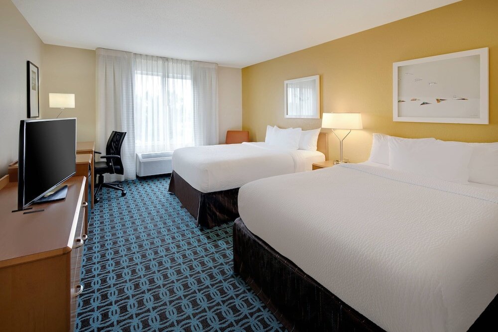 Standard Vierer Zimmer Fairfield Inn and Suites by Marriott Indianapolis Airport