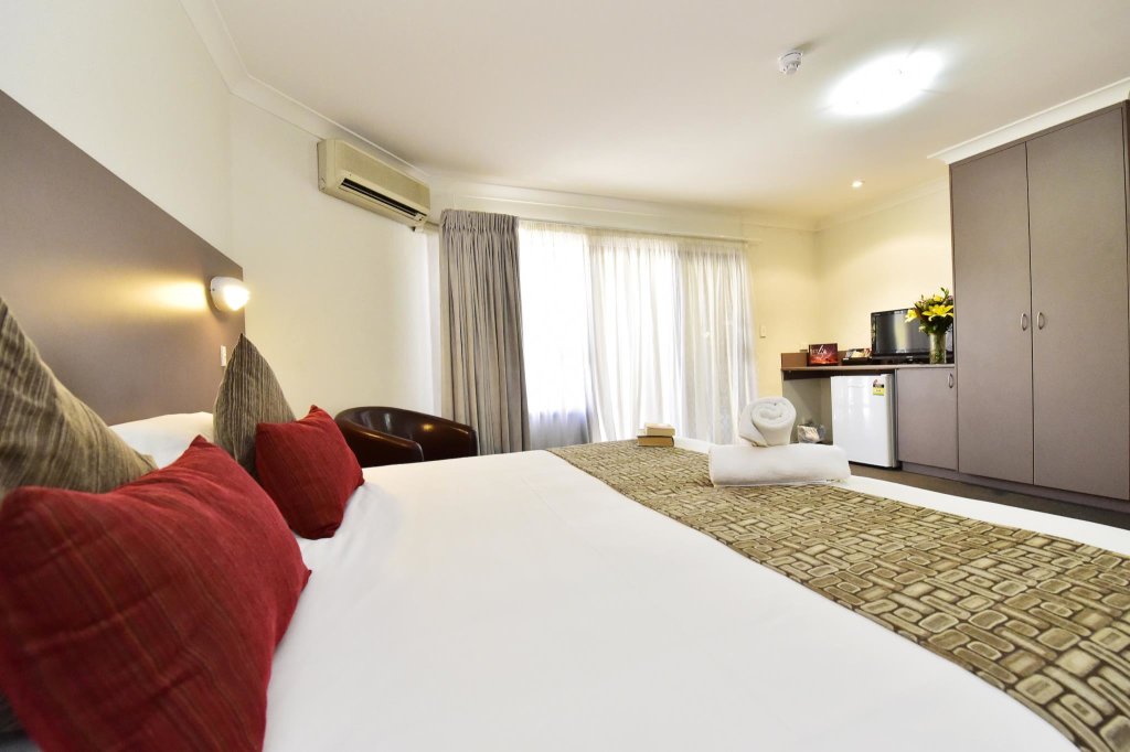 Двухместный номер Economy Diplomat Hotel Alice Springs