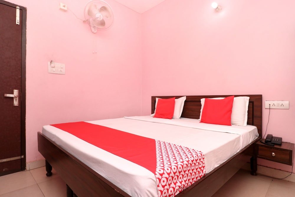 Номер Standard OYO 26665 Hotel Choudhary Residency