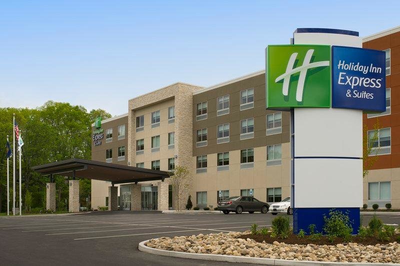 Suite 2 dormitorios Holiday Inn Express & Suites Altoona, an IHG Hotel