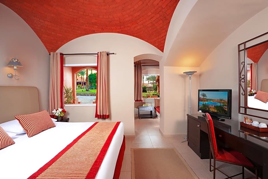 Superior Double room with garden view Jaz Makadi Oasis Resort