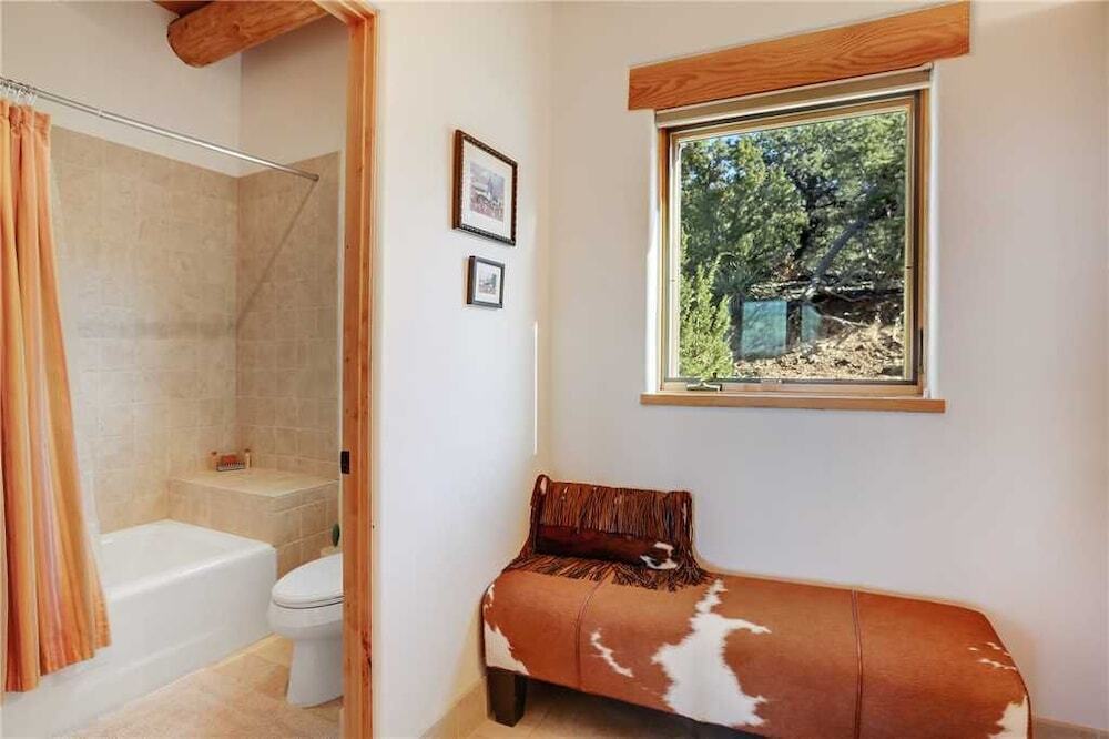 Lodge Villa Corazones 4* Lamy, New Mexico, U.S.A.. Book hotel