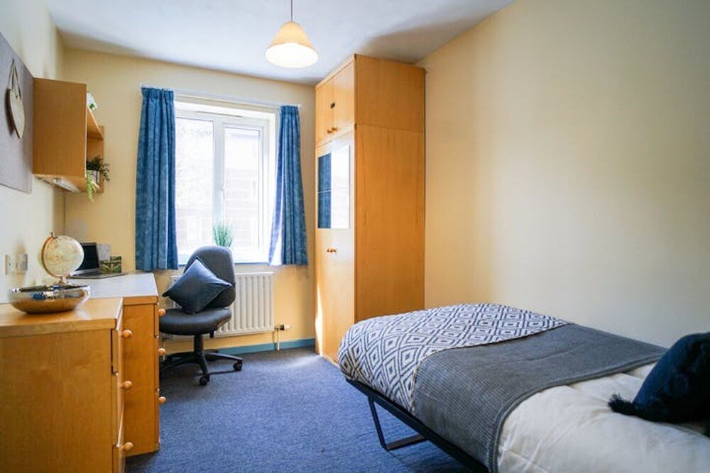 Standard Single room Room for STUDENTS Only-STOCKTON-ON-TEES