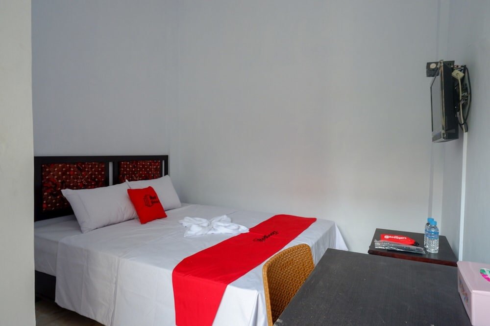 Standard Double room Capital O 92929 Hotel New Tirta Kencana Syariah