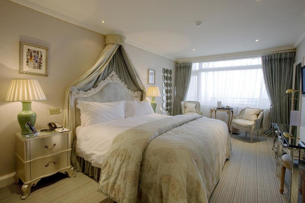 Standard Double room with balcony and with sea view The Old Government House Hotel & Spa
