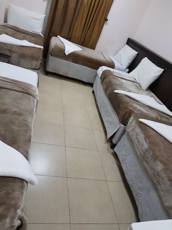 Habitación cuádruple Estándar Al Manar Hotel