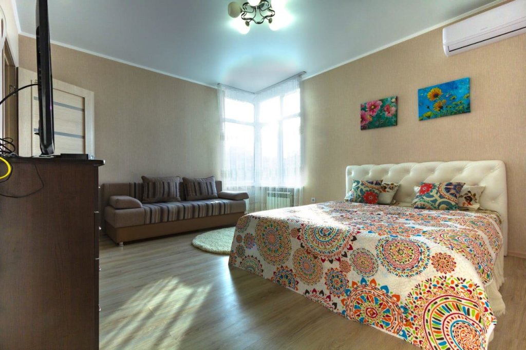 2 Bedrooms Standard Apartment Uyutnyi dom on Savushkina street 6D