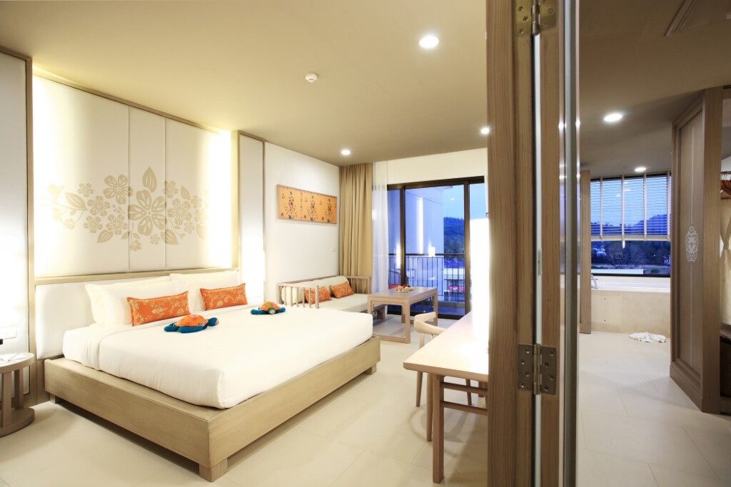 S4 naiyang beach phuket 4 таиланд пхукет