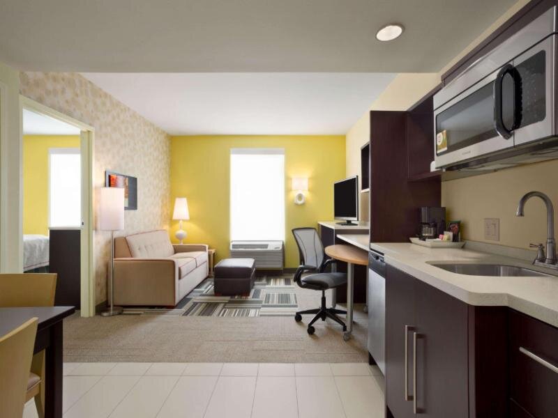 Люкс c 1 комнатой Home2 Suites by Hilton Greensboro Airport