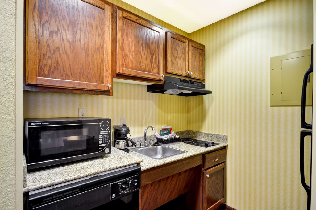 Doppel Suite Homewood Suites by Hilton Tulsa-South