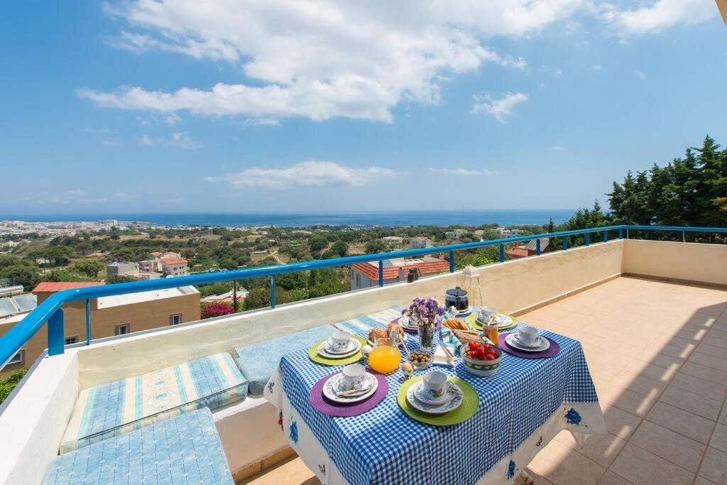 Вилла Villa Clio, Incredi..Blue view of Mediterranean