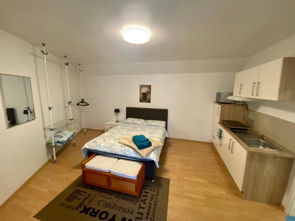 Appartamento #2-Kliniknähe-1-Zimmer Apartment-Netflix-Küche-Bad