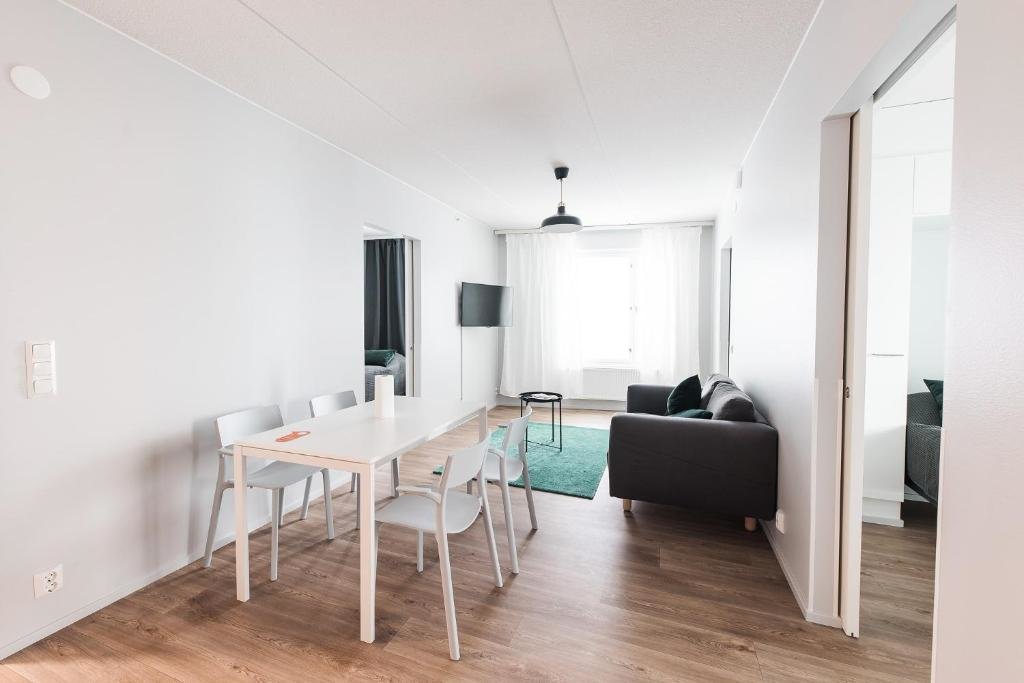 Апартаменты с 3 комнатами Forenom Serviced Apartments Vantaa Neilikkatie