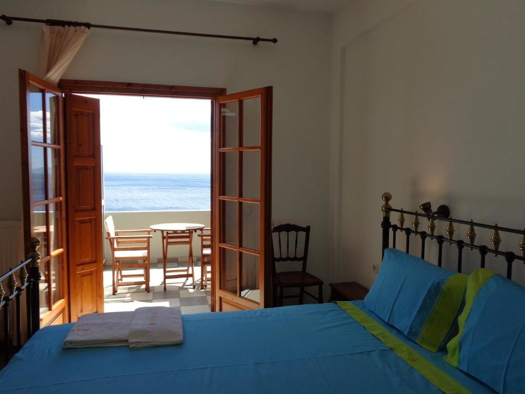Standard Double room with sea view Faros