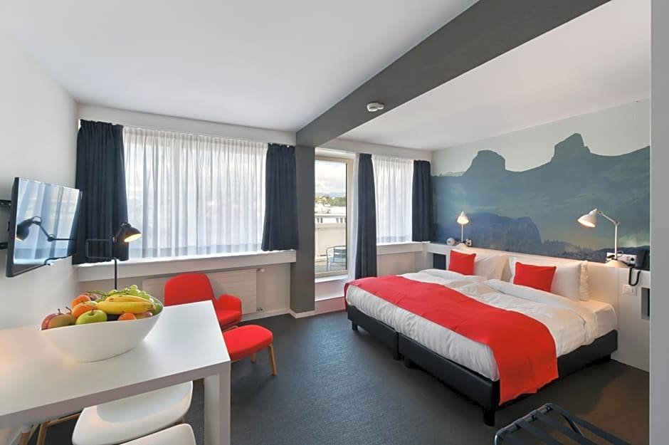 Standard room Home Swiss Hotel