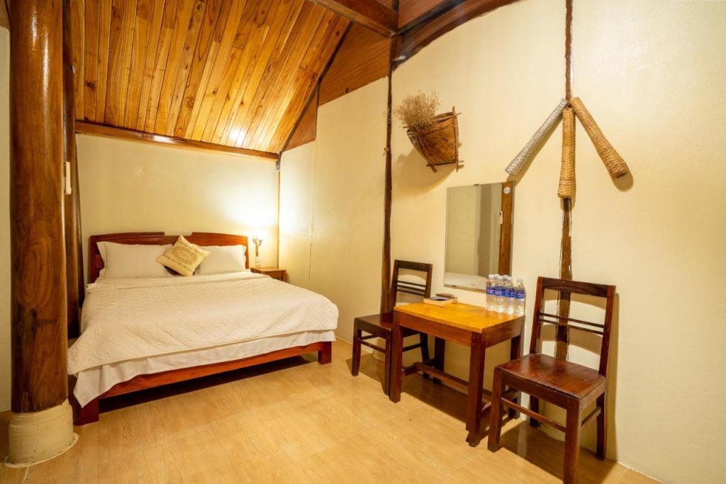 Standard Zimmer Phong Nha Coco House