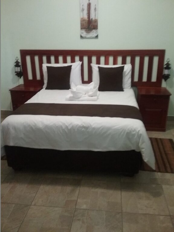 1 Bedroom Double Apartment Masikiro Self-Catering Units