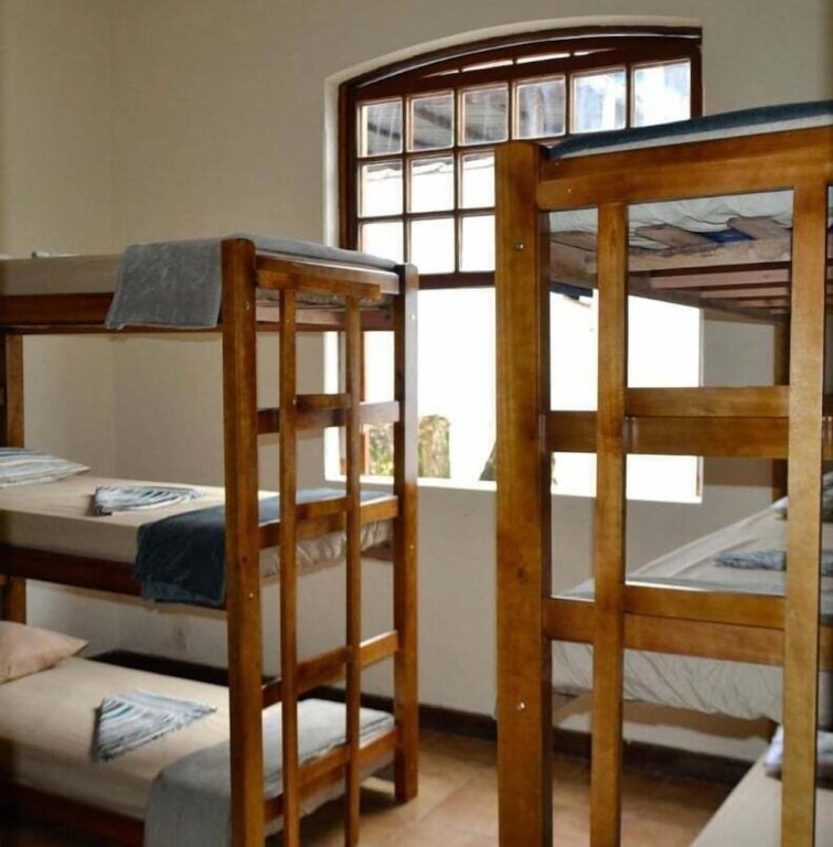 Bett im Wohnheim Paraty Hostel