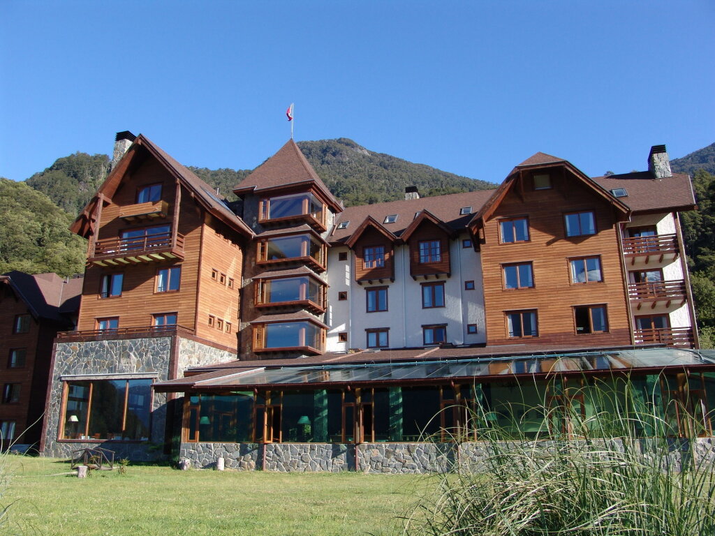 Hotel Natura Patagonia 3* ➜ Peulla, Cruce Andino, Chile (18 guest reviews).  Book hotel Hotel Natura Patagonia 3*