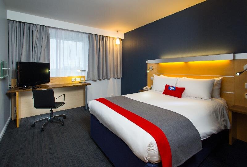 Standard Double room Holiday Inn Express Bedford, an IHG Hotel