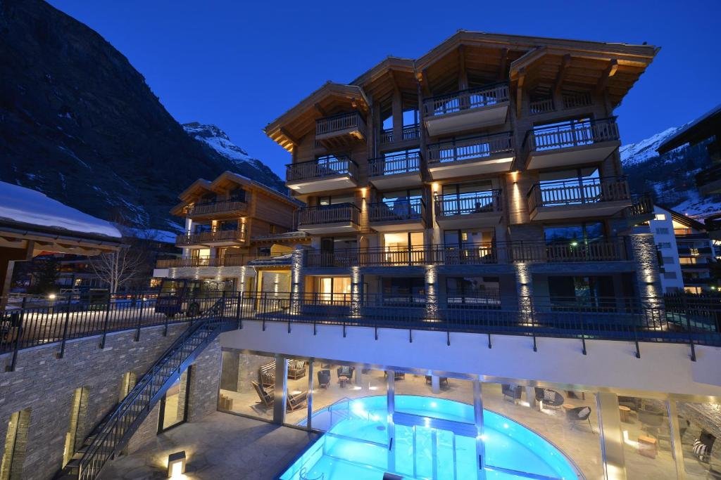 Одноместный номер Standard Alpenhotel Fleurs de Zermatt