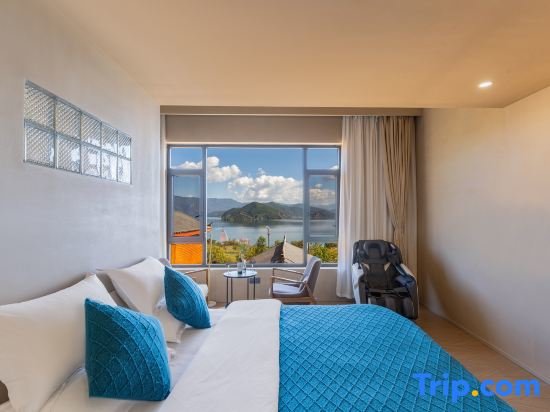 Suite familiare Deluxe 2 camere duplex con vista sul lago Luguhuxingyeyunshanwang Hotel