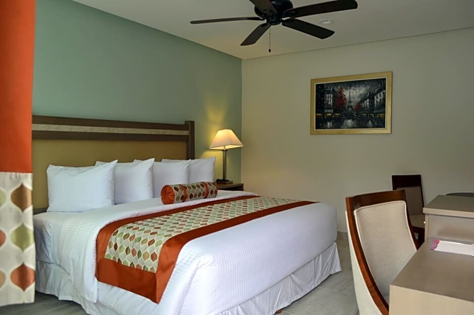 Deluxe Double room Resort Mision del Mar