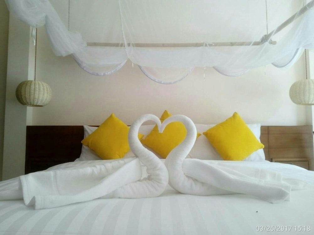 Deluxe Double room with balcony Sealey Resort Koh Larn