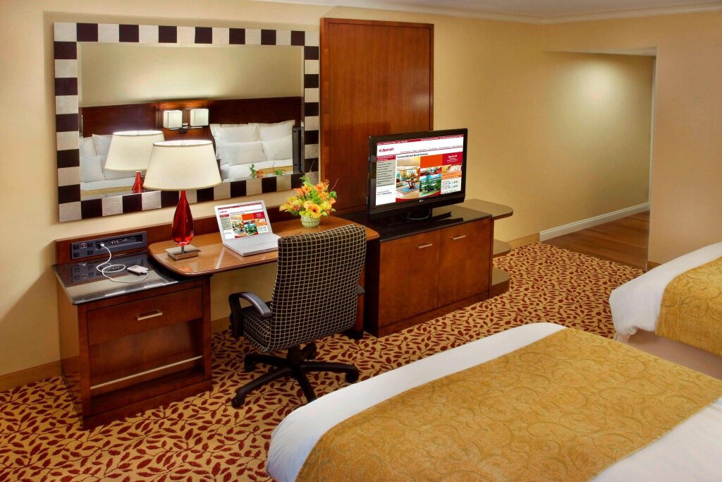 Standard room Trumbull Marriott Shelton