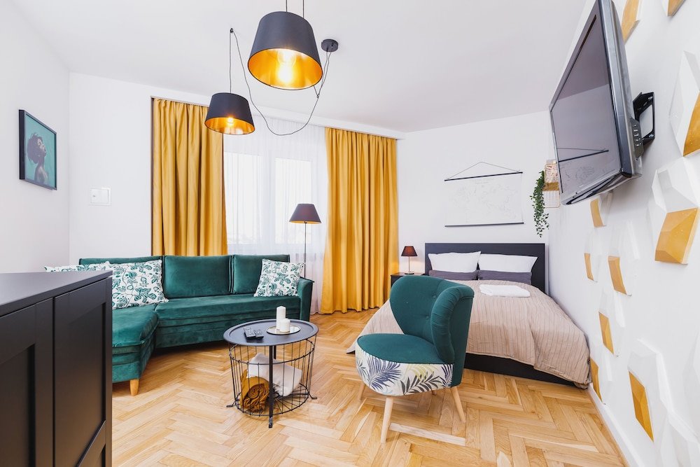 Monolocale Apartment Daszynskiego Cracow by Renters