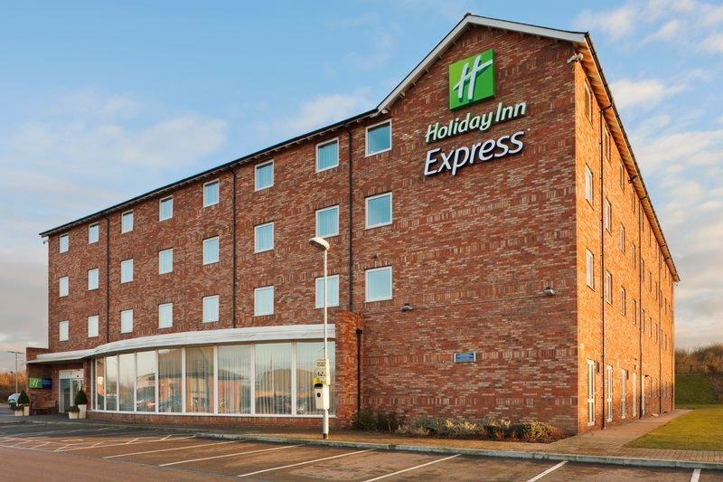 Bett im Wohnheim Holiday Inn Express Nuneaton, an IHG Hotel