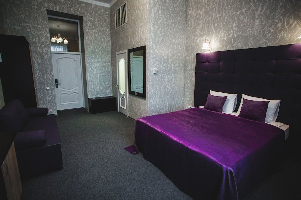 Standard Quadruple room Hotel Bessarabia - Hostel
