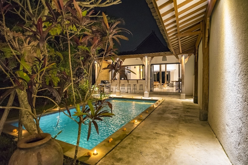 Trees villas. Citrus grande Hotel Bali Hai Wing.