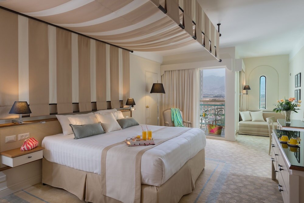 Люкс Executive с балконом Herods Vitalis Spa Hotel Eilat a Premium collection by Fattal Hotels