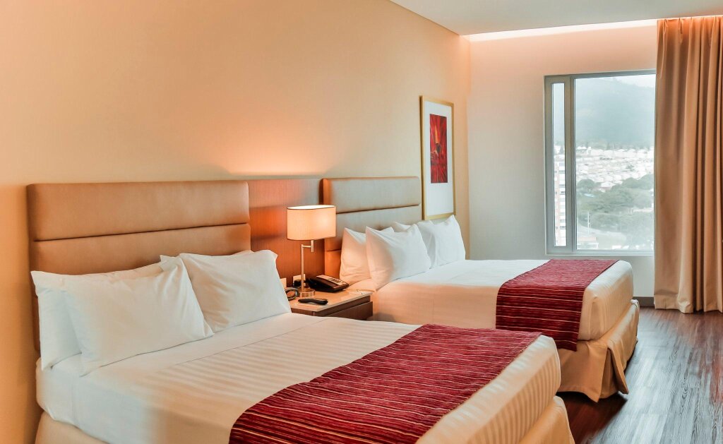 Двухместный номер Standard Holiday Inn Bucaramanga Cacique, an IHG Hotel