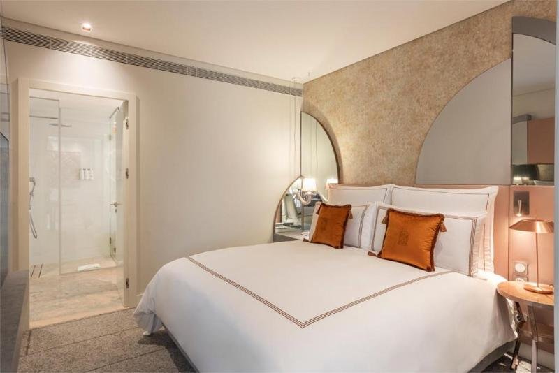 Номер Deluxe Vignette Collection, Convent Square Lisbon, an IHG Hotel