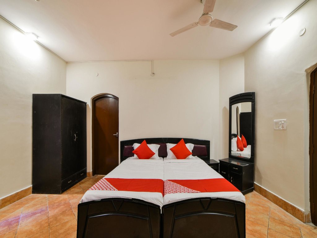 Standard Suite OYO 2294 Country Club Medchal