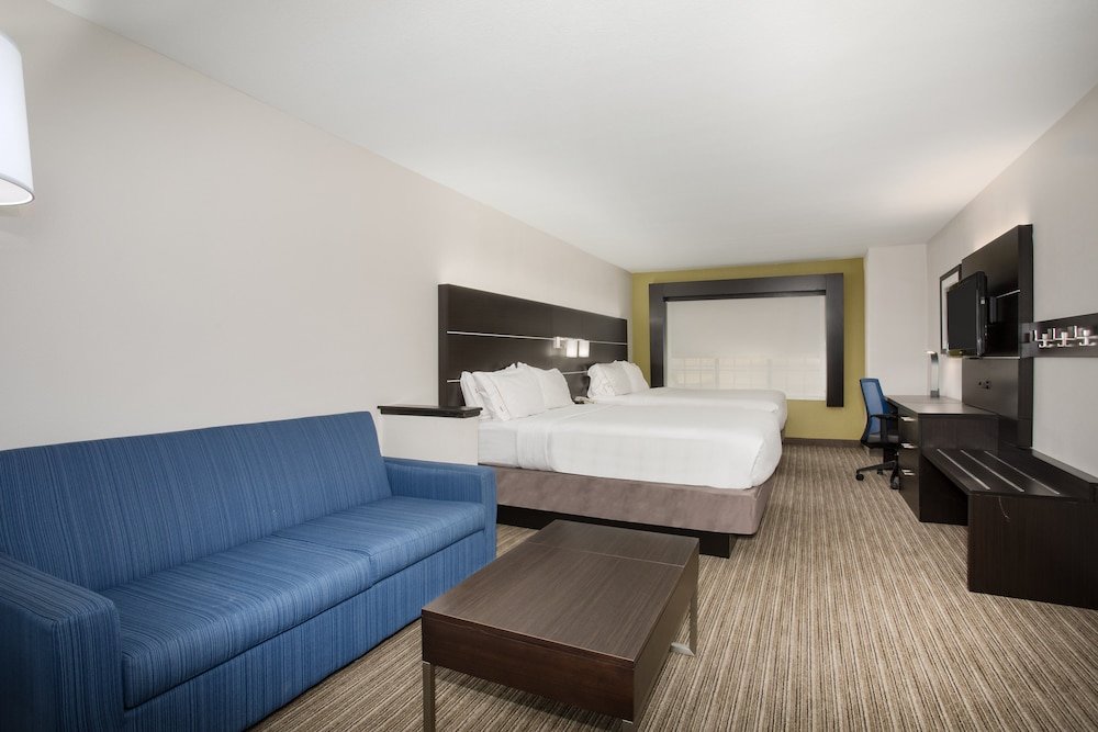 Suite Holiday Inn Express Hotel & Suites Fort Collins, an IHG Hotel
