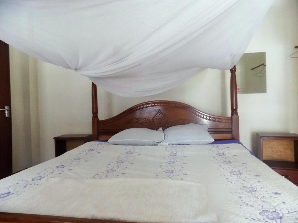 Standard double chambre Tobiz Guest House Mbarara