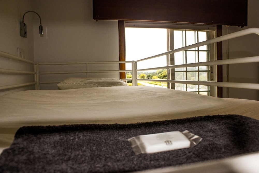 Cama en dormitorio compartido (dormitorio compartido femenino) La Wave Surf Coruña - Hostel