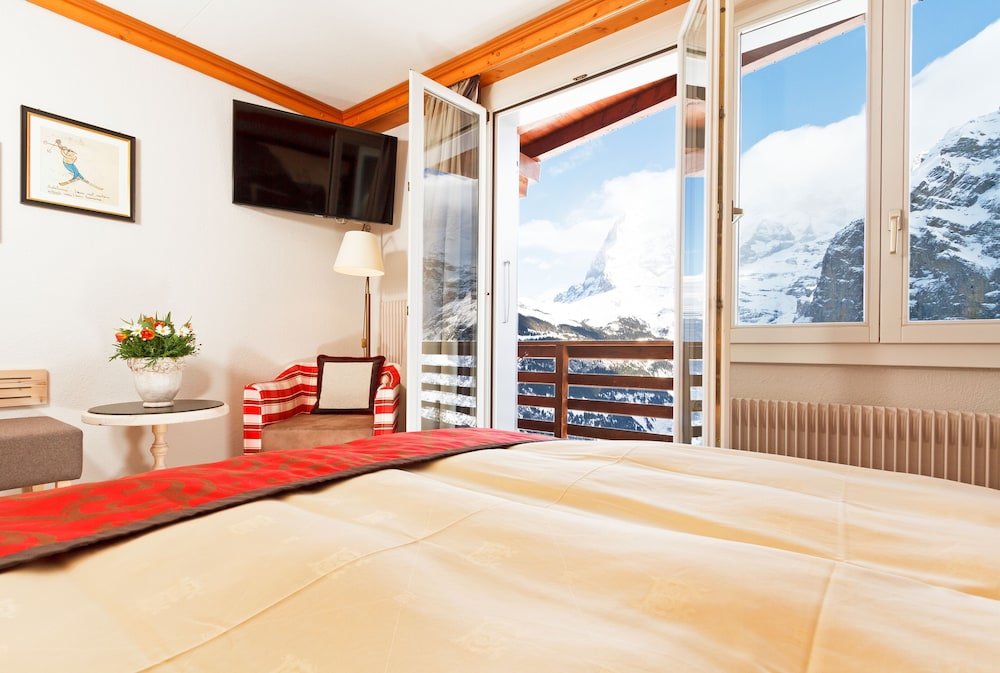 Двухместный номер Standard с балконом и с видом на горы Eiger Mürren Swiss Quality Hotel