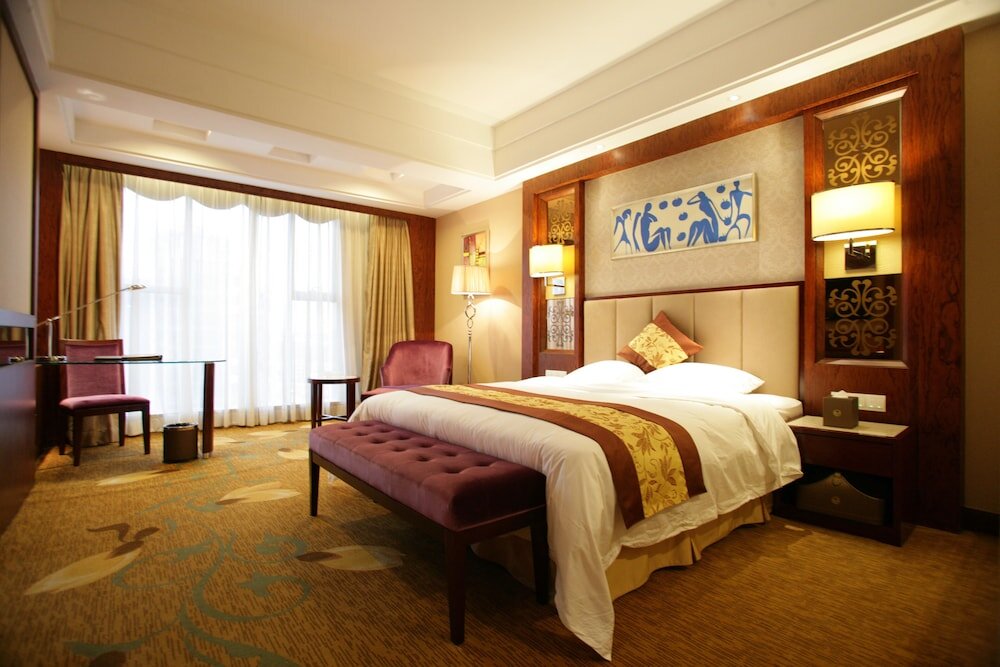 Номер Luxury Dongguan Huilihua Hotel