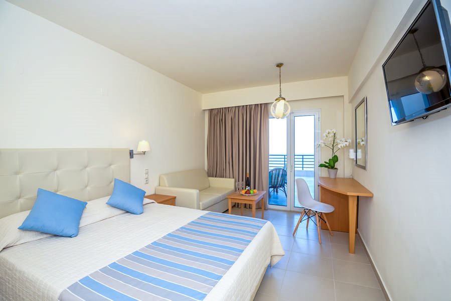 Standard Double room with balcony and with garden view Themis Beach Hotel