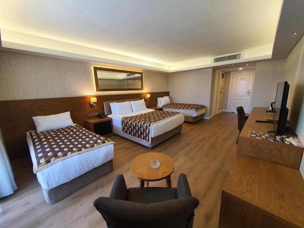 Camera familiare Standard con parziale vista mare Aktug Elegance Hotel