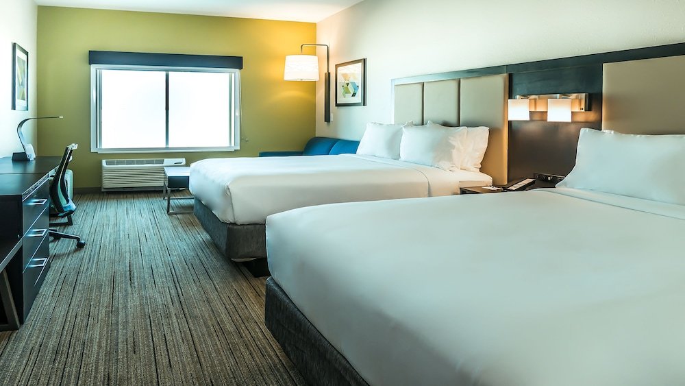 Suite Holiday Inn Express & Suites - Tampa East - Ybor City, an IHG Hotel