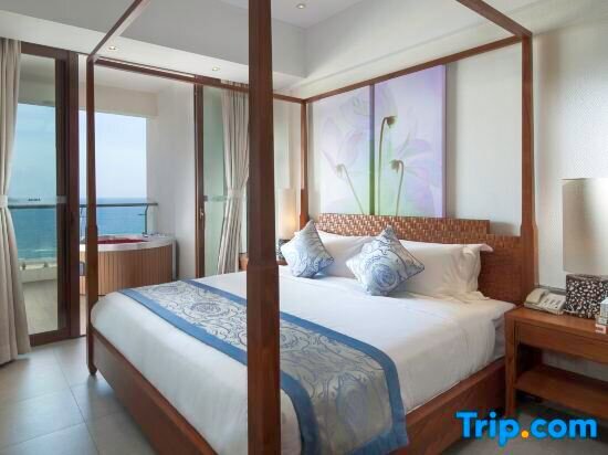 Люкс с 2 комнатами с видом на море Aloha Oceanfront Suite Resort