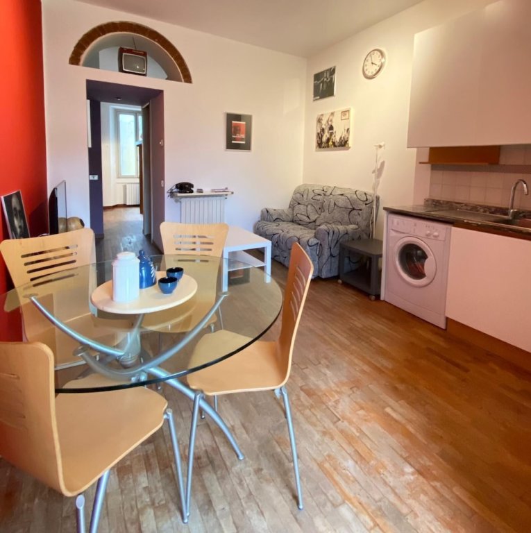 Apartamento Poliziano 10 - Cozy flat in Sempione