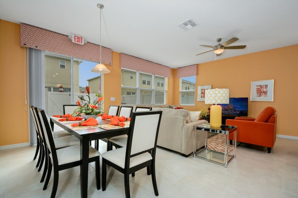 Standard Zimmer Family Friendly 4 Bedroom close to Disney in Orlando Area 5126A