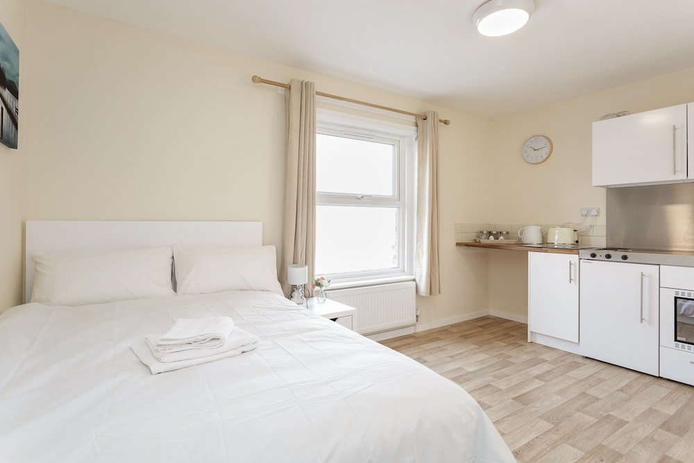 Апартаменты Superior Blackberry - Stylish Self-Contained Flats in Soton City Centre