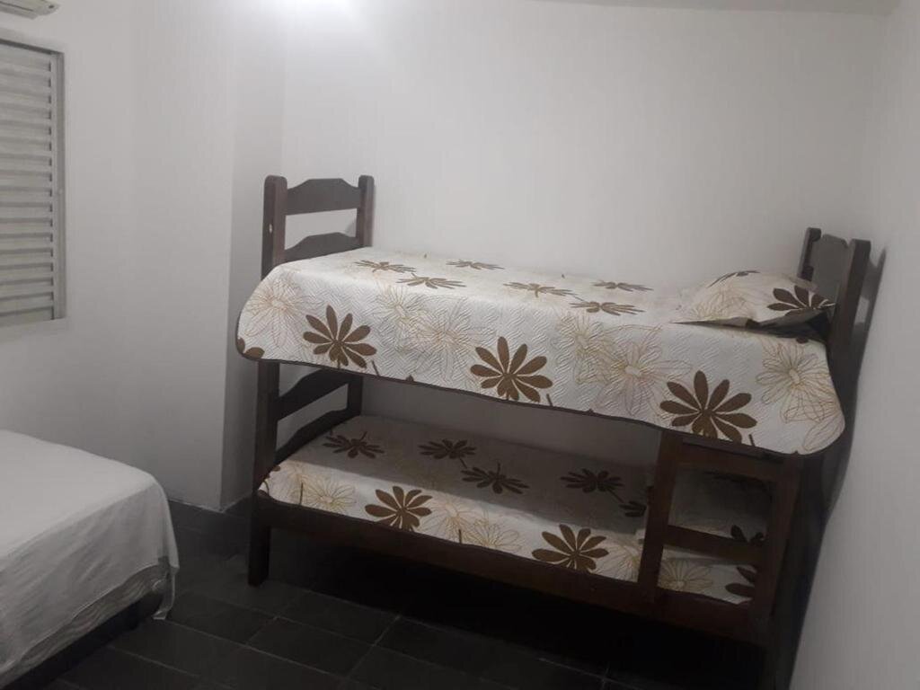 Кровать в общем номере (мужской номер) Espaço Viagi Hostel